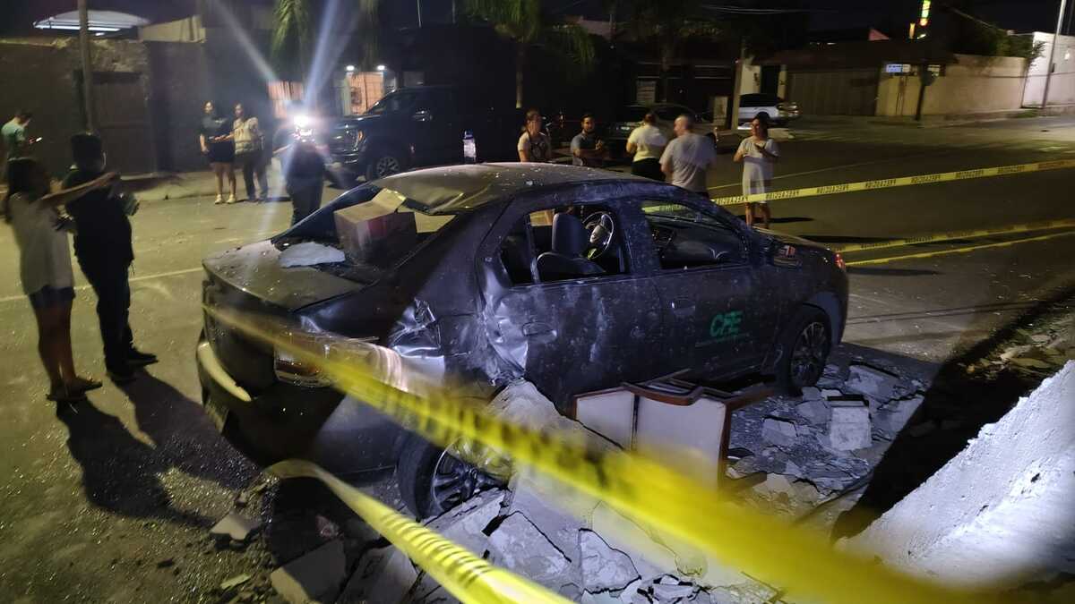 casa dañada por explosión.