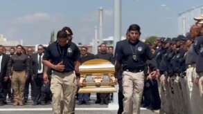 La Fiscalía General del Estado de Guanajuato rindió un homenaje póstumo al agente de Investigación Criminal Ariel Eduardo Ruiz Hidalgo.