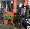 Hallan parte de un cargamento de medicamento robado dentro de clínica de CdMx.