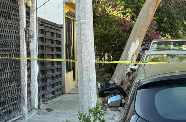 A la llegada de los socorristas, la mujer les permitió el acceso al domicilio, donde localizaron al hombre inconsciente.