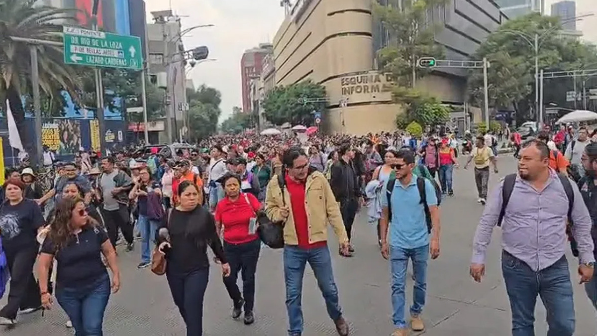 Tras no llegar a un acuerdo con Gobernación, maestros volvieron a bloquear Paseo de la Reforma.