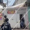 Servían comida en fondita mientras un cadáver estaba bajo las mesas, informa C4 Jiménez.