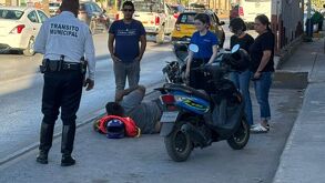 Un accidente de tránsito ocurrido esta mañana sobre Boulevard Revolución, dejó a un motociclista con lesiones de consideración.