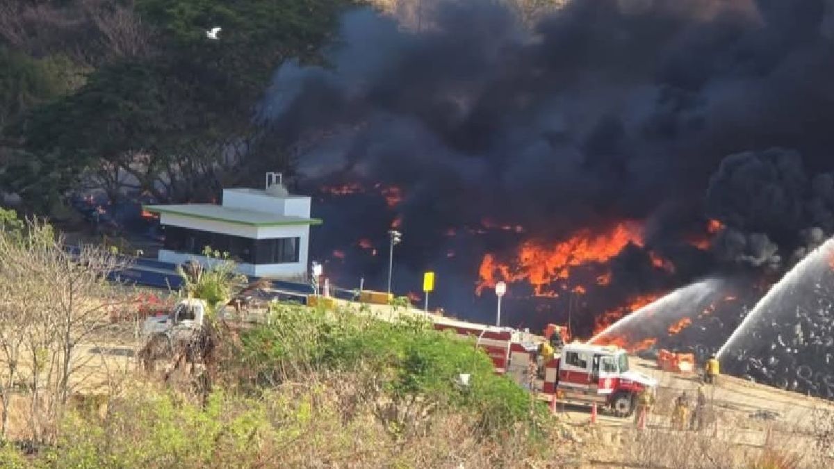 No se reportan heridos en el incendio de El Gávilan, en Puerto Vallarta
