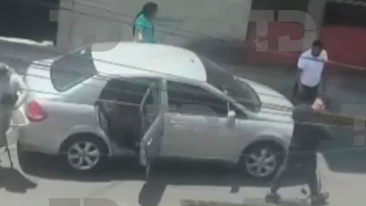 Una familia fue víctima de un asalto armado tras intentar comprar un automóvil anunciado en Facebook.