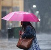 Los habitantes de la Ciudad de México deben protegerse de las fuertes lluvias que se presentan.