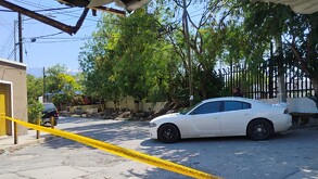 Autoridades realizaron un cateo en la colonia Industrial de Monterrey para buscar a un hombre desaparecido desde febrero.