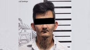Un presunto montachoques fue detenido en Santiago con más de 20 envoltorios de droga, dinero y una báscula digital.
