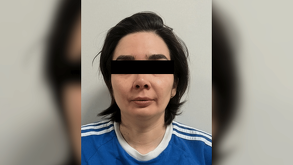 La Fiscalía de Nuevo León detuvo a una mujer por fraudes de venta de boletos de avión a bajos costos.