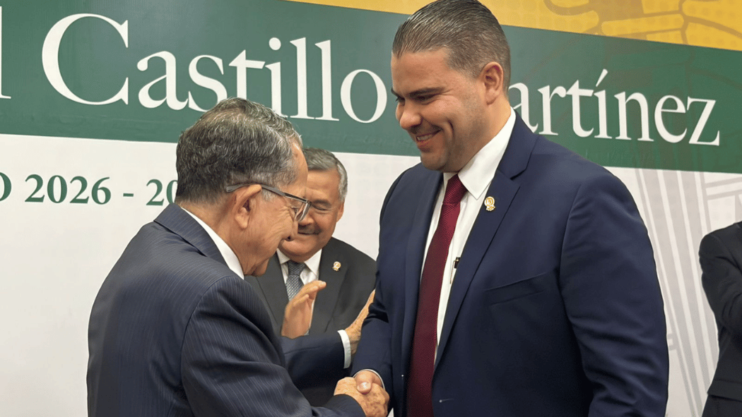 La Faculta de Derecho y Criminología de la UANL tiene nuevo director, David Castillo Martínez hizo toma de protesta.