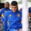 Juan Brunetta durante una sesión de entrenamiento con Tigres en el gimnasio.