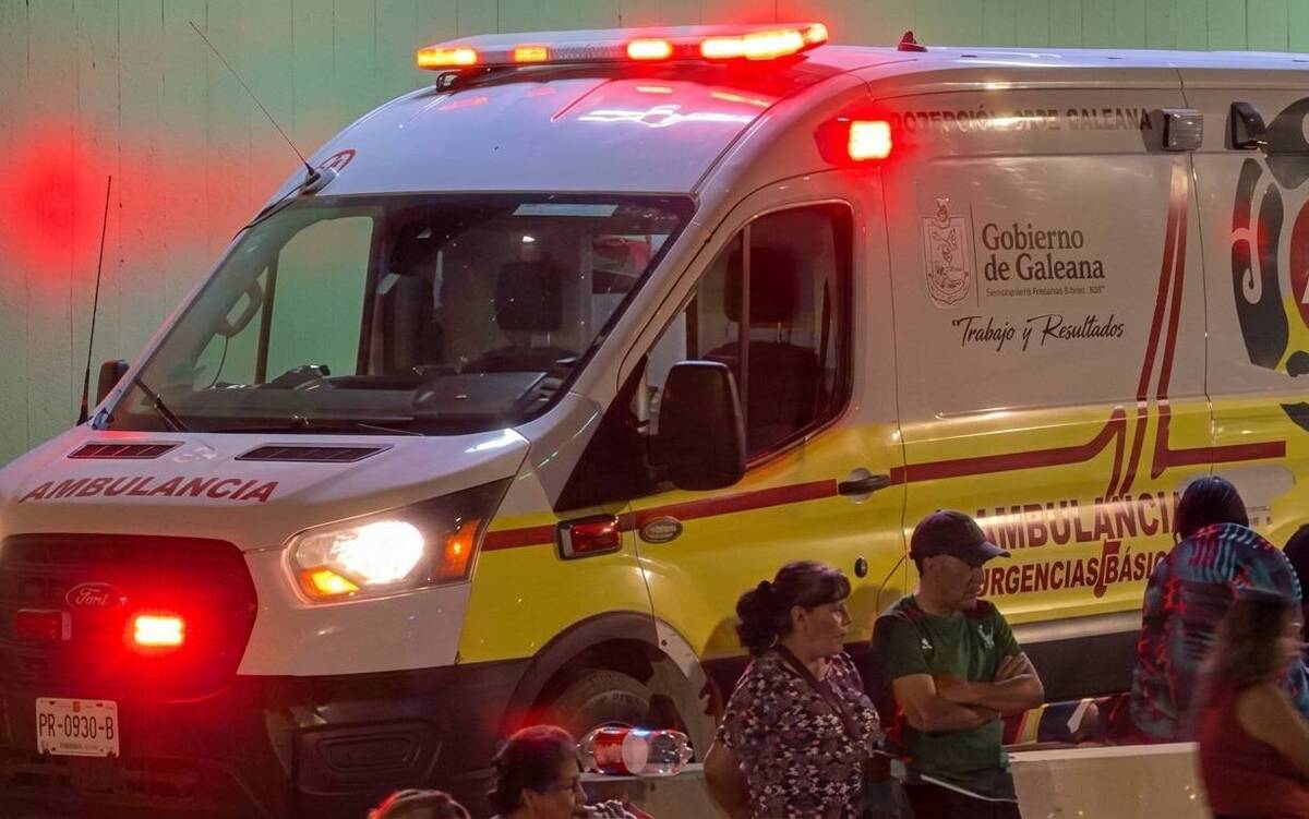 Una menor fue hospitalizada tras un percance vial en Los Balcones; autoridades investigan las circunstancias del caso.