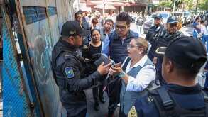 Integrantes de la CNTE intentando ingresar al Zócalo CdMx