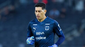 Esteban Andrada previo a un partido de Rayados en su primer etapa.