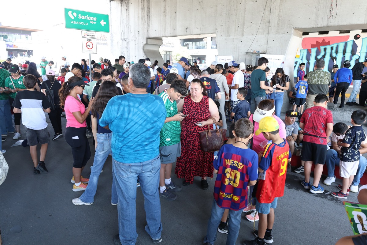 Conoce los puntos y horarios habilitados para coleccionistas que buscan completar su álbum del Mundial 2026.