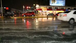 Calle de Torreón inundada tras lluvias.