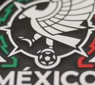 Escudo de la Selección Mexicana en el tercer uniforme del Tri.