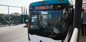 Unidad de la Línea 5. Mi Macro Aeropuerto en Guadalajara durante una prueba de operación del recorrido.