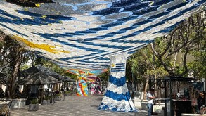 Andador 20 de noviembre en Zapopan decorado de Tejidos coloridos del Mundial 2026