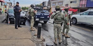 Autoridades municipales de Zapopan y Ejercito de México investigando la muerte en la colonia Santa María del Pueblito