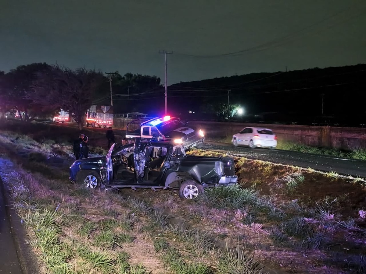 Una espectacular persecución por el robo de una camioneta L200 en Zapopan terminó en volcadura y con el delincuente capturado. Entérate de los detalles.