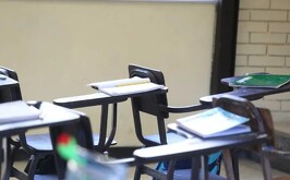 Salón de clases sin alumno ante la suspensión de las actividades.