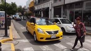 Diputados de Jalisco aprueban sancionar con arresto administrativo a automovilistas que persigan, intimiden o pongan en riesgo a peatones y ciclistas.