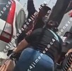 Joven es golpeado a cinturonazos en público tras robar una bocina en Nezahualcóyotl, Estado de México.