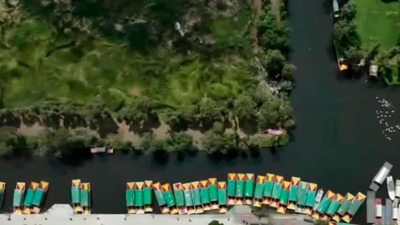 La jefa de Gobierno, Clara Brugada, inauguró la renovación de los embarcaderos de Cuemanco y Nativitas en Xochimilco.