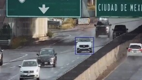 Un hombre con antecedentes por delitos graves fue detenido tras una persecución registrada en el municipio de Corregidora.
