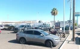 Autoridades realizando la detención de un sujeto armado que intentó esquivar un retén.