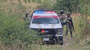 Elementos del ejército mexicano y patrulla
