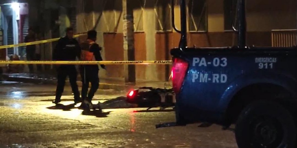 Hombre muerto tras caerle un rayo encima.