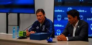 Matías Almeyda en conferencia de prensa con Rayados.