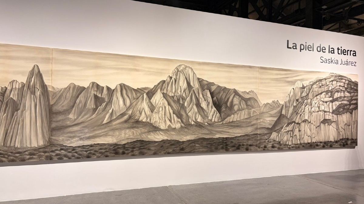 Saskia encuentra inspiración en las montañas de Nuevo León, presentes en el paisaje cotidiano de la entidad