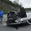 Tres hombres resultaron lesionados en volcadura en la avenida Rangel Frías