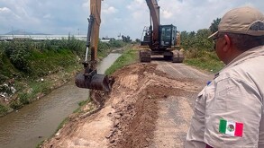 Maquinaria pesada y Protección Civil de Tlaquepaque refuerzan Arroyo Seco para evitar inundaciones