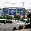 La FIFA hizo oficial que los aficionados que acudan a los estadios durante el Mundial 2026, lo podrán hacer con agua en mano, aunque con ciertas restricciones.