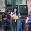 dos mujeres trabajadoras de la planta stanley black & decker en puebla