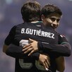 Armando González festejando un gol con Brian Gutiérrez