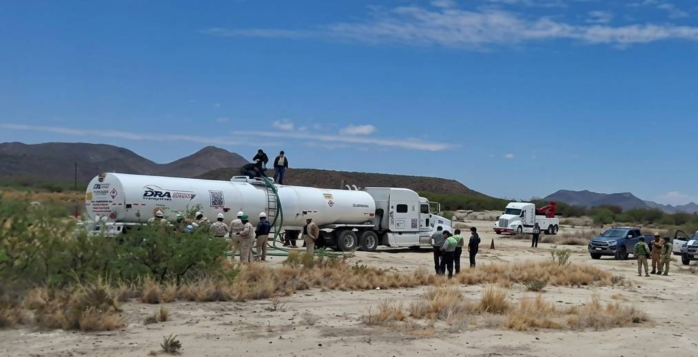 Un operativo federal en Coahuila dejó un importante aseguramiento de combustible; autoridades mantienen las investigaciones.