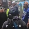Un operativo terminó en un enfrentamiento entre mototaxistas y policías en Atenco, Estado de México.