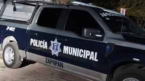 Un hombre de 44 años terminó en el Hospital General tras ser atacado con un arma punzocortante afuera de su casa en la colonia Arcos de Zapopan.