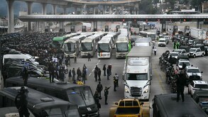 CNTE bloquea por completo la México-Cuernavaca, a la altura de Tlalpan