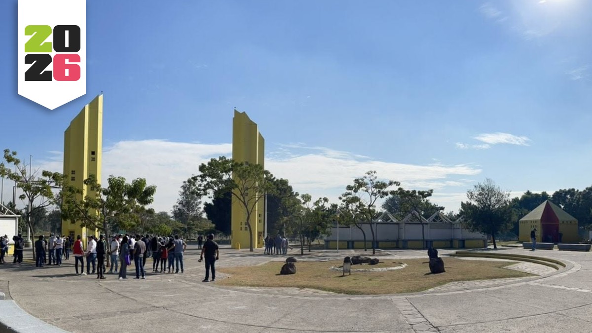 El parque metropolitano es la opción de baños públicos más ordenada cerca del Estadio Guadalajara. |