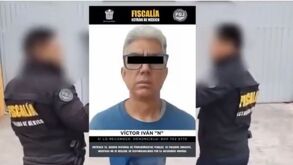Víctor, maestro que mantuvo relación con alumna menor de edad en Ecatepec
