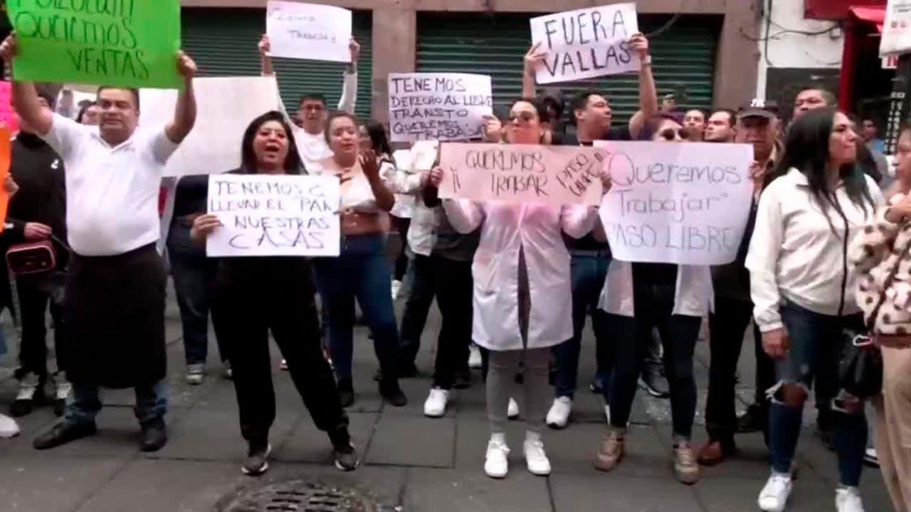 Comerciantes y trabajadores del Centro Histórico denunciaron afectaciones económicas por protestas de la CNTE.