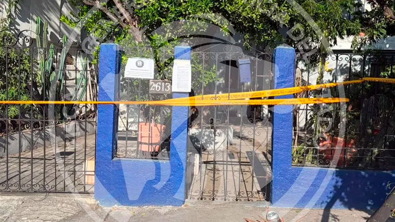 La Fiscalía de Nuevo León detuvo a una pareja tras un cateo en la colonia Burócratas Federales de Monterrey.
