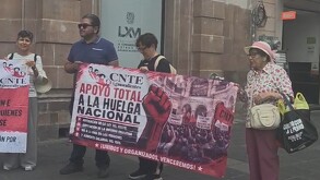 Maestros en Aguascalientes se sumaron a las protestas y manifestaciones que se llevan a cabo en todo el país para exigir a diputados que atiendan sus demandas.