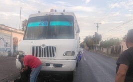 Autobús que arrolló a un joven ciclista en Gómez Palacio, Durango.